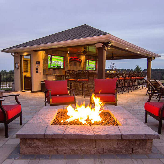 OUTDOOR FIREPLACES AND FIRE PITS - DT Design & Build